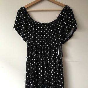 Off the shoulder maxi dress (NWT)